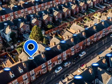 Image displaying a rooftop-accurate pin on a row of houses