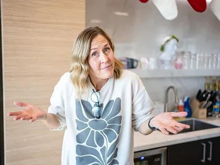 A Smarty employee shrugging