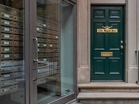 The difference between a street address and a PO Box
