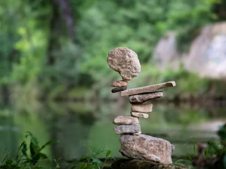 Image of rocks balancing in a tower